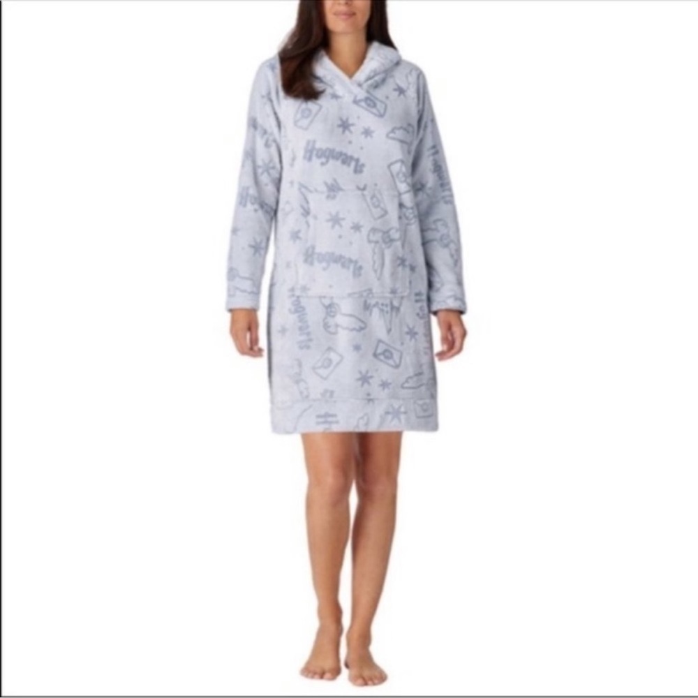 Wizarding World Of Harry Potter Light Blue Plush Snuggie